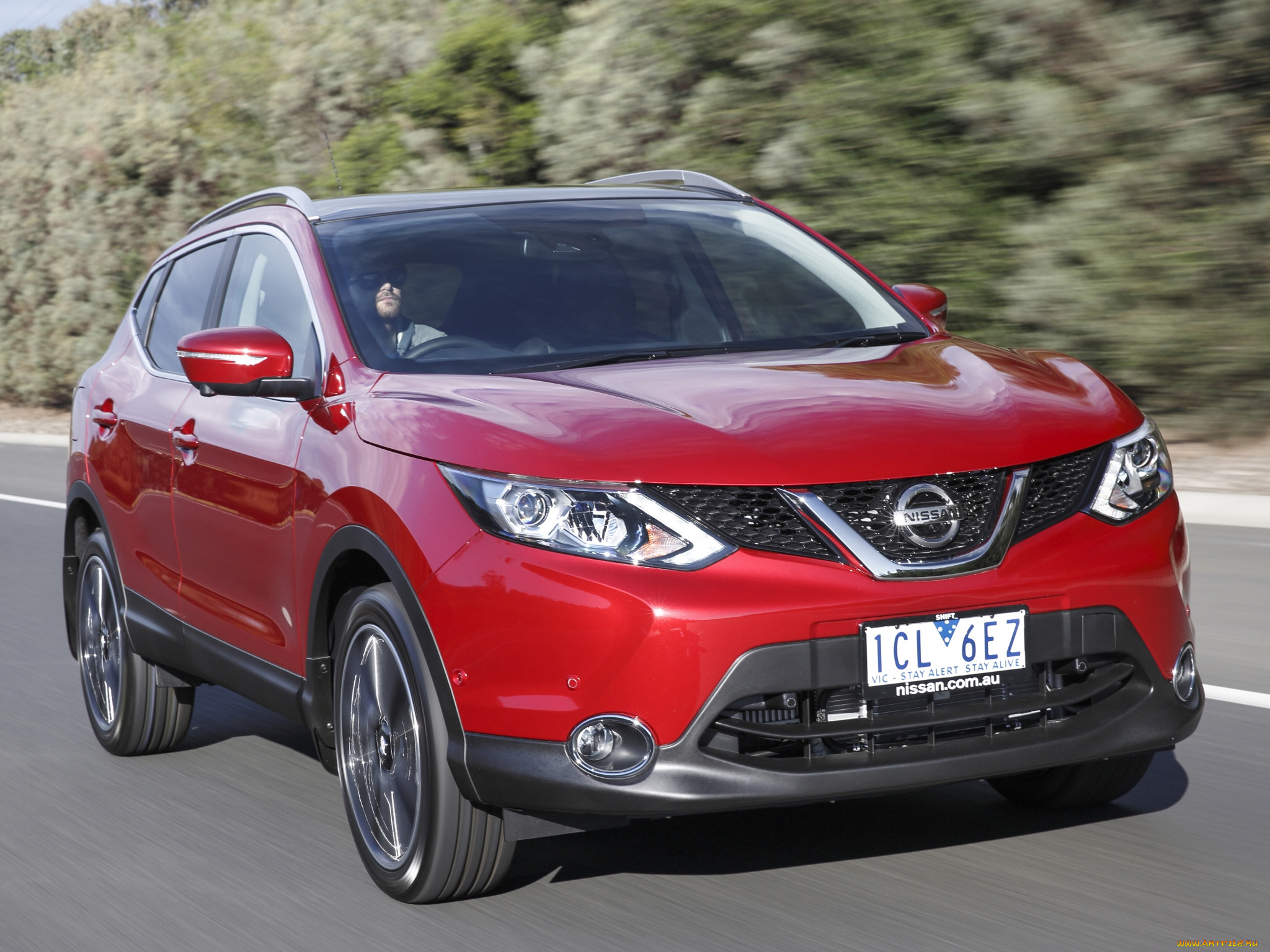 Nissan Qashqai красный 2014